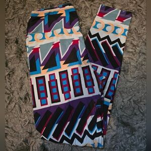 Geometric Patterned Leggings